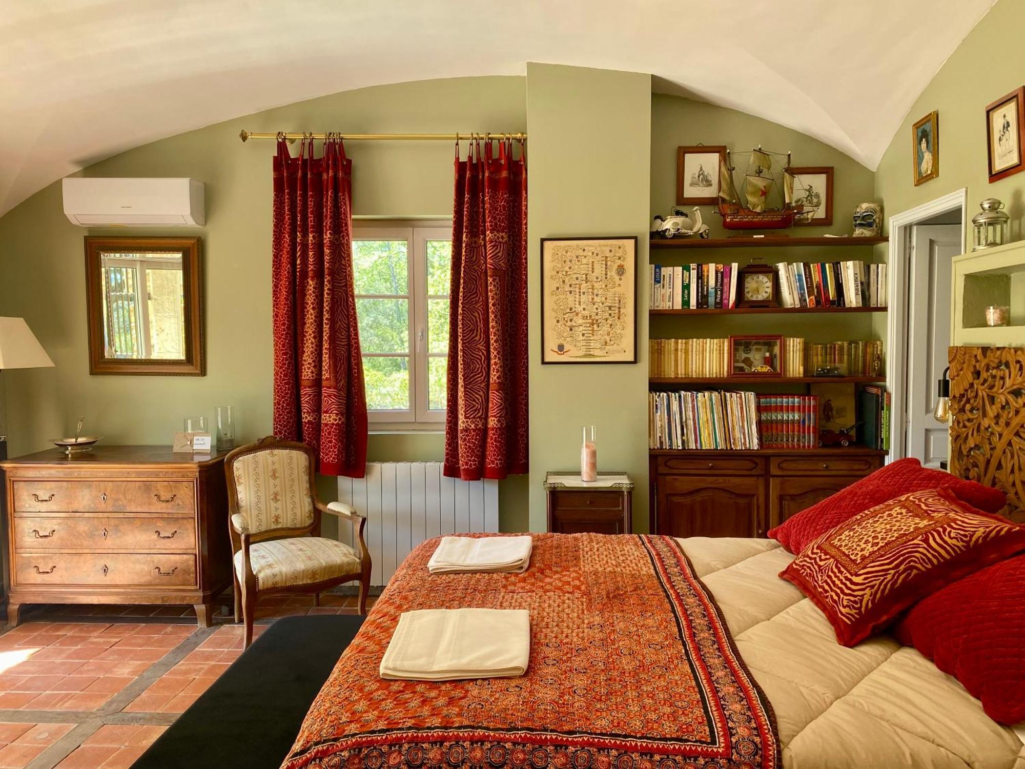 Bed and Breakfast Domaine Du Commandeur Mondragon Exteriér fotografie